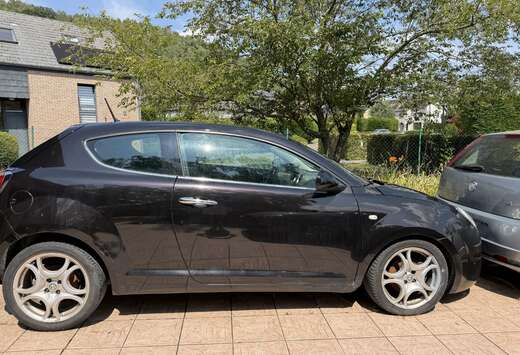 Alfa Romeo 2009, Légèrement Négociable,
