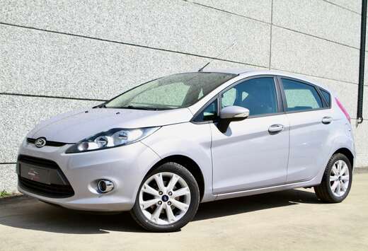 Ford Fiesta 1.25i Champions Edition
