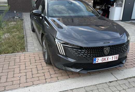 Peugeot SW 1.6 PHEV Allure (132kW)