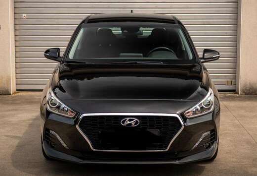 Hyundai i30 1.4 T-GDI DCT Premium