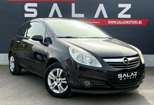 Opel Corsa 1.2i Cosmo/