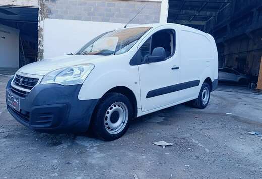 Peugeot 1.6 BlueHDi L2H1 Premium Pack 121 S/S