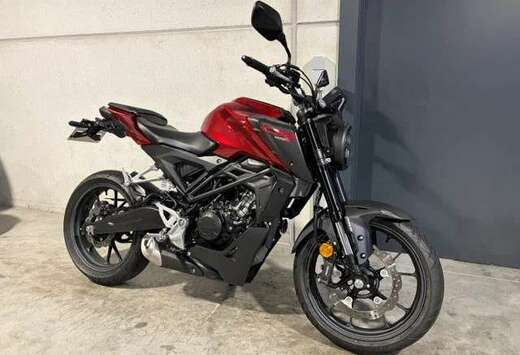 Honda CB125R top 125cc naked bike met tail tidy