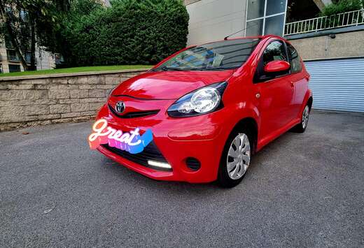 Toyota Aygo/automatique/2013/ LED