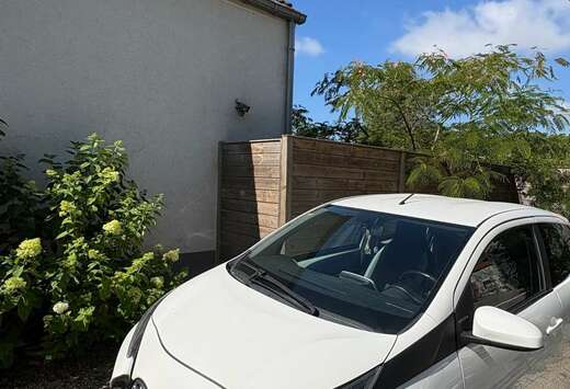 Toyota 1.0i VVT-i x-play