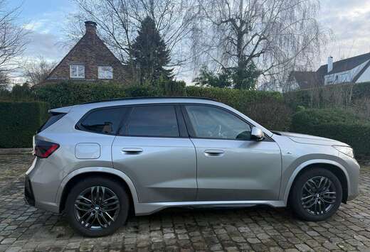 BMW iX1 66.5 kWh xDrive30