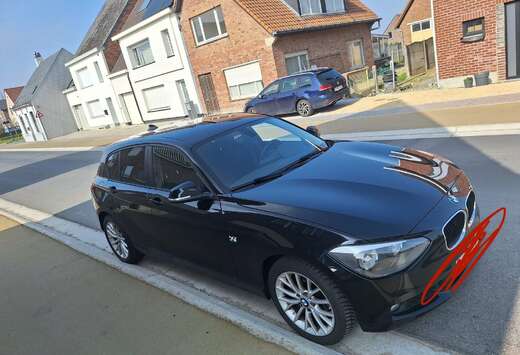 BMW 114i Checkered Flag