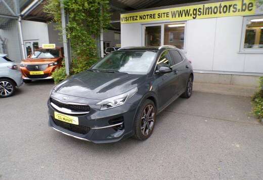 Kia 1.6CRDi 136cv Gris  03/21 48921km Clim Radio GPS