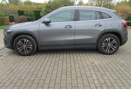 Mercedes-Benz CLA 180 Shooting Brake 7G-DCT Special E ...