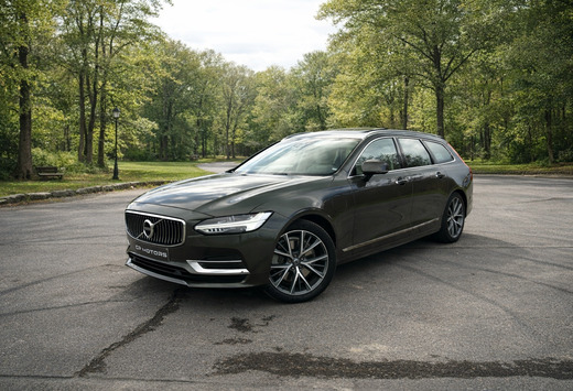 Volvo T8 AWD  PLUG-IN  INSCRIPTION  PANO  FULL