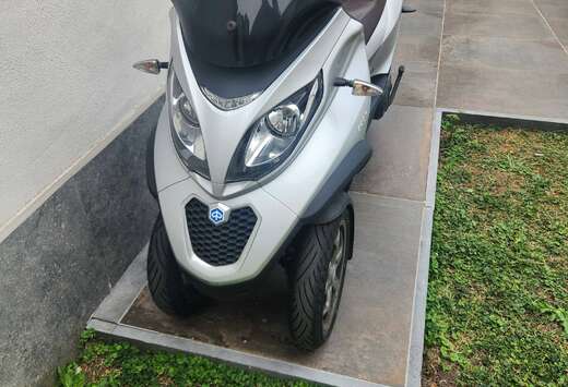 Piaggio Business