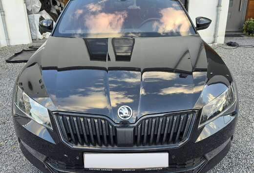 Skoda Superb Combi 2.0 CR TDi Sportline DSG