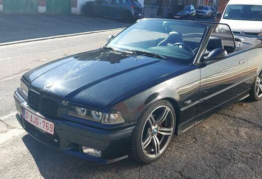 BMW 320i cabriolet