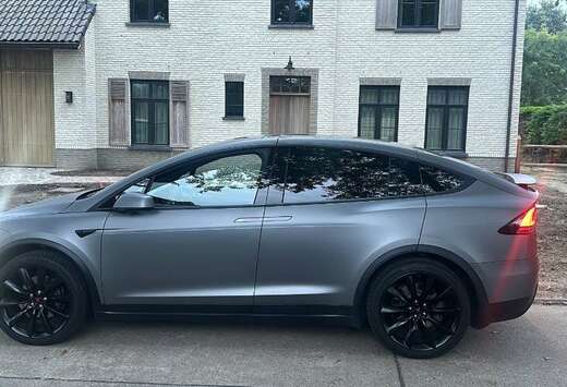 Tesla Model X 75D