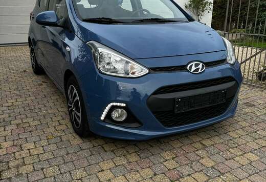 Hyundai 1.0 blue Trend