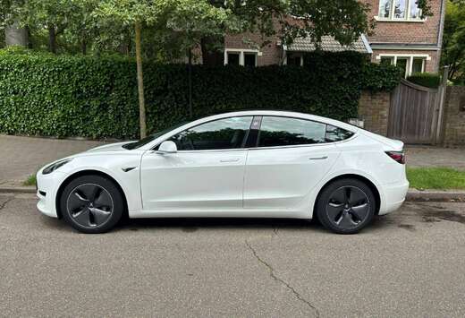 Tesla Model 3 44 kWh Standard Plus