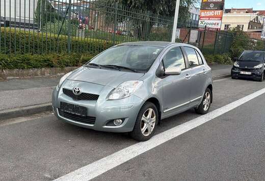 Toyota Yaris 1.0i VVT-i Luna