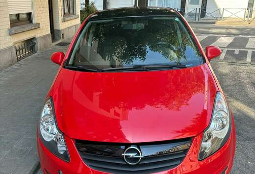 Opel Corsa 1.2i Cosmo