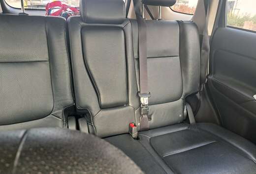 Mitsubishi Outlander 2.2 DI-D 2WD Intense Premium