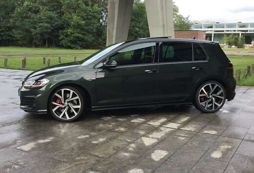 Volkswagen Golf GTI (BlueMotion Technology) DSG Perfo ...