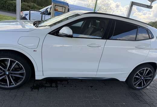 BMW xDrive25e Advantage