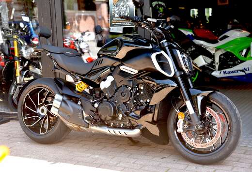 V4 ***MOTO VERTE***