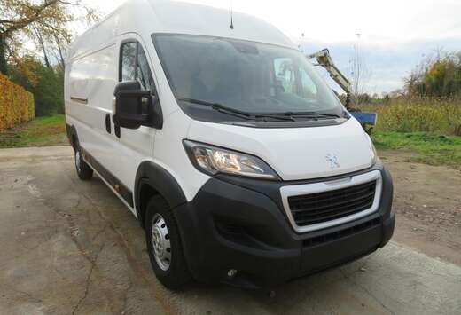 Peugeot 2.2 BlueHDI L4H2