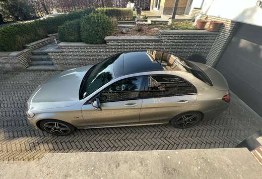 Mercedes-Benz Pack AMG 300 DE