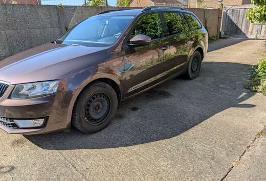 Skoda Octavia SW 1.6 CR TDi Ambition DSG