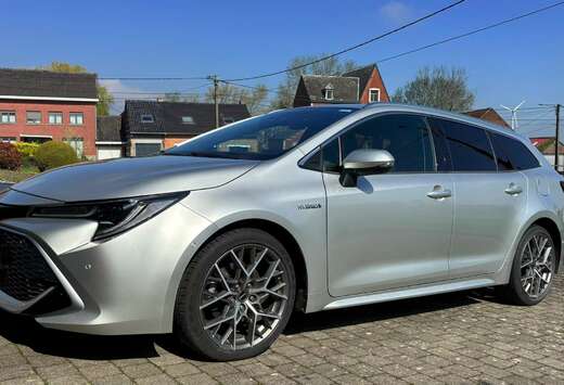 Toyota Corolla SW Hybrid 2.0 Premium Plus e-CVT