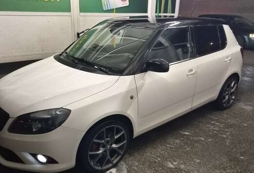 Skoda RS 1.4 TSI DSG