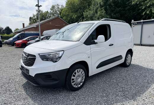 Opel 1.5 **49.000 km** CLIM-NAVIGATION**
