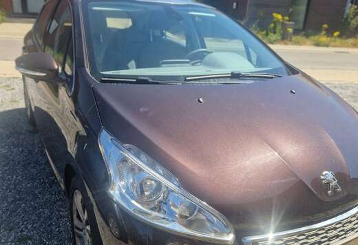 Peugeot 208 1.4i Access