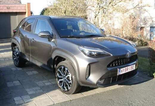 Toyota Yaris Hybrid 1.5i VVT-i E-CVT