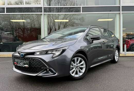 Toyota CAMERA / CARPLAY / ZETEL & STUURVERWARMING /