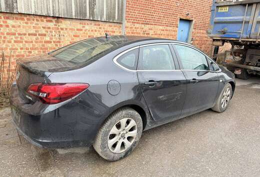 Opel Astra 1.6 CDTi ecoFLEX Design Edition St.