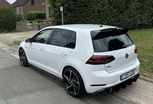 Volkswagen 2.0 TSI 245 DSG7 Performance