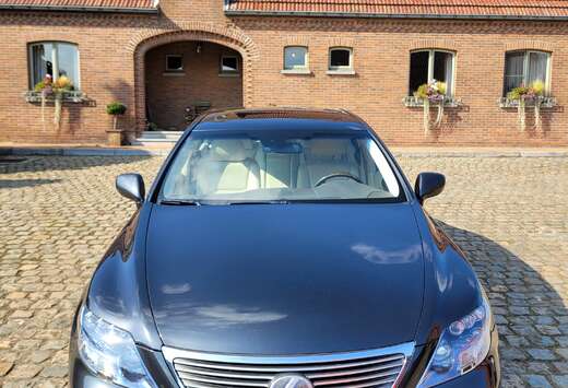 Lexus LS 600h L