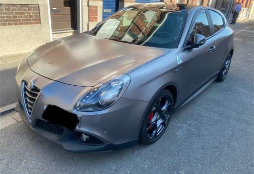 Alfa Romeo 1.7 TBi MultiAir Quadrifoglio Verde TCT