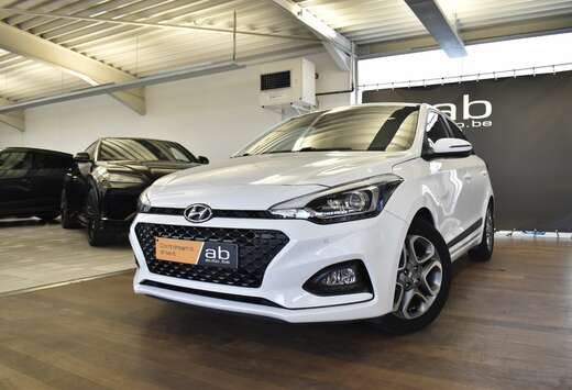 Hyundai AUTOMAAT, CAMERA, APPLE/ANDROID, ZETEL/STUUR  ...