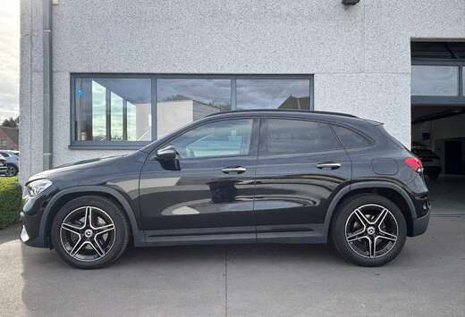 Mercedes-Benz GLA 180 AMG Line LED NAVI CAM BURM 19\