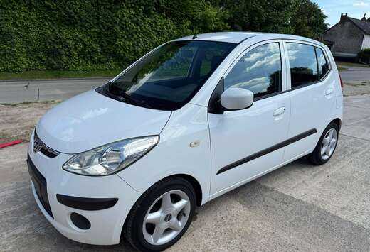 Hyundai  i10 1.1i i-nvitation