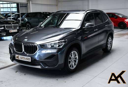 BMW X1 1.5iA sDrive18i Automaat - LEDER / NAVIGATIE / ...