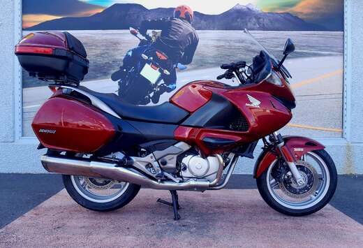 Honda NT700V ABS