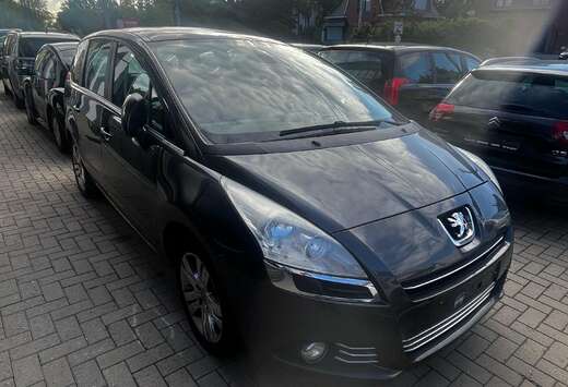 Peugeot 5008 1.6i Premium Plus /7 PERSPON / NAVI / AI ...