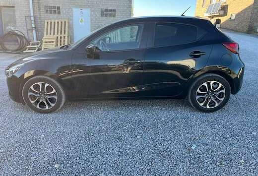Mazda 2 1.5i Skyactiv-G Skydrive Play Edition