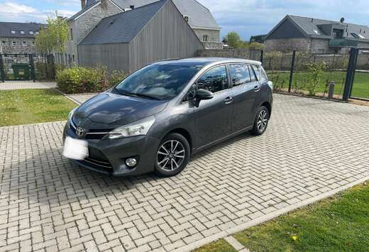Toyota Verso 2.0 D-4D Skyview 7pl.