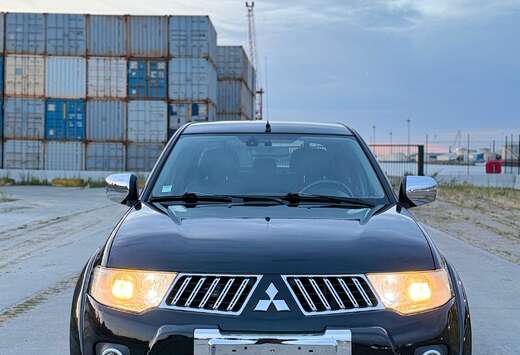 Mitsubishi Mitsubishi L200 4x4 automatic 127.000km