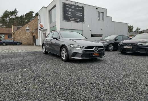 Mercedes-Benz Luxury  LEER  NAVI  CARPLAY  CAMERA  TR ...