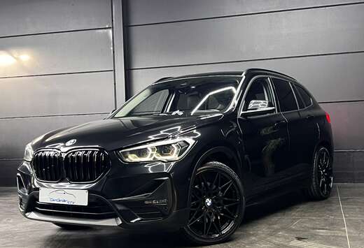 BMW xDrive25e HYBRID / Full Black / Leder / LED / Cam ...